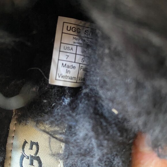 UGG SCUFF SIS BLACK SHEARLING CUFFED SLIPPERS SHOES US 7 - Picture 4 of 7